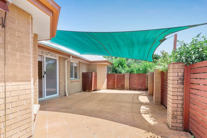 Photo - 22 Morwell Crescent, North Lakes QLD 4509 - Image 14