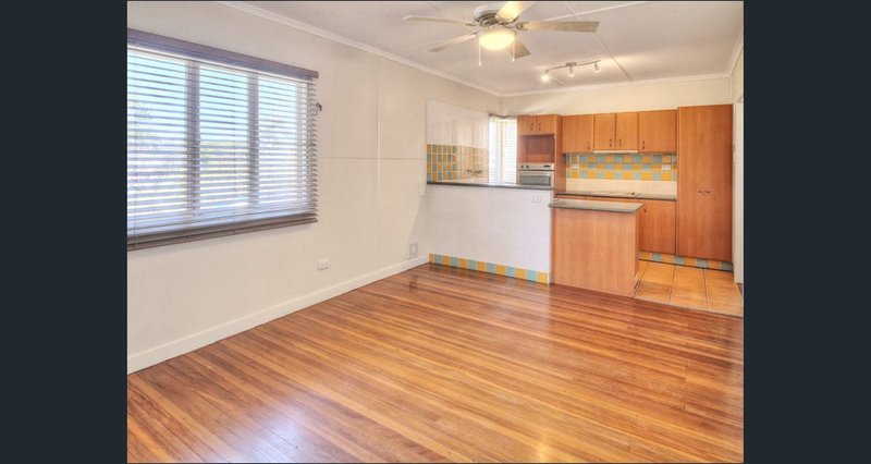 Photo - 22 Muriel Avenue, Moorooka QLD 4105 - Image 3