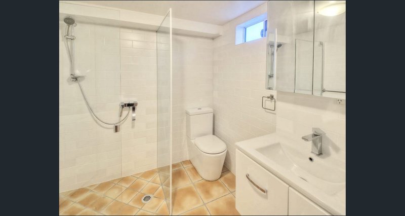 Photo - 22 Muriel Avenue, Moorooka QLD 4105 - Image 12