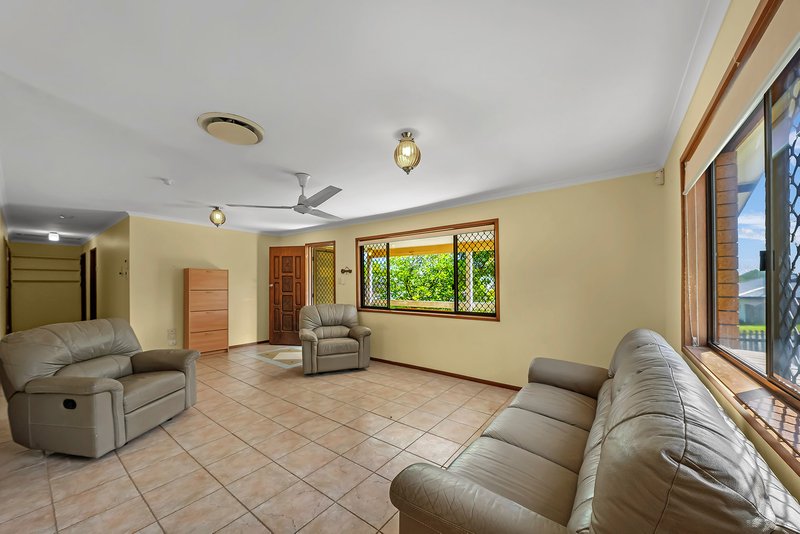 Photo - 22 Myall Street, Southport QLD 4215 - Image 12