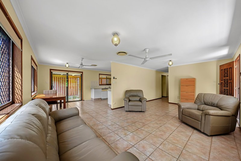 Photo - 22 Myall Street, Southport QLD 4215 - Image 13