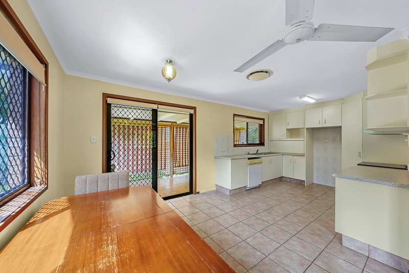 Photo - 22 Myall Street, Southport QLD 4215 - Image 14