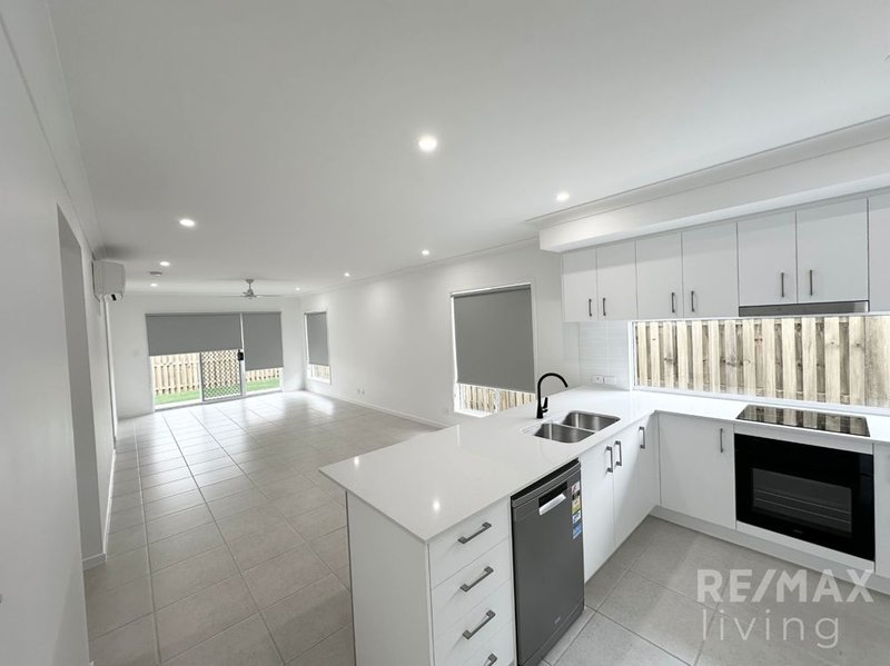 Photo - 22 Myrtle Street, Burpengary QLD 4505 - Image 4