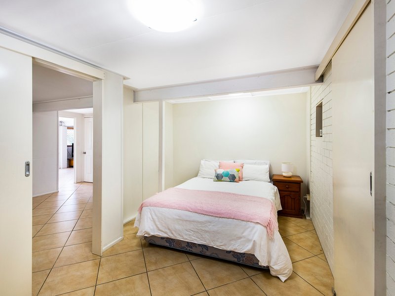 Photo - 22 Naples Street, Wishart QLD 4122 - Image 10