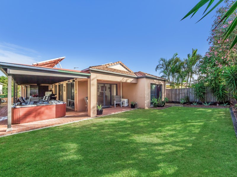 22 Nardoo Street, Robina QLD 4226