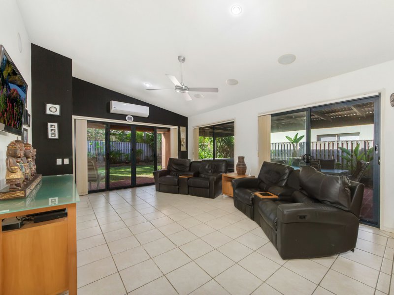 Photo - 22 Nardoo Street, Robina QLD 4226 - Image 8