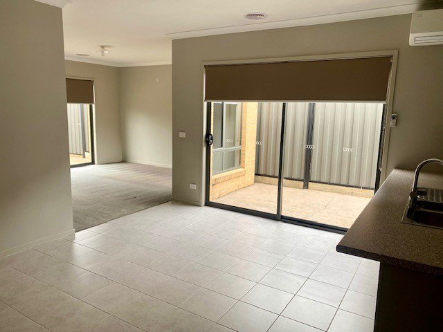 Photo - 22 Natural Drive, Craigieburn VIC 3064 - Image 4