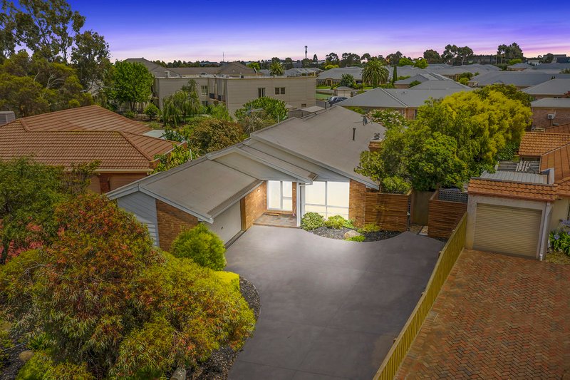 22 Nerida Court, Taylors Lakes VIC 3038