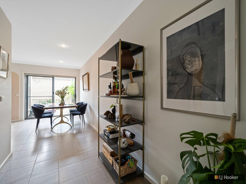 Photo - 22 Nest Place, Point Cook VIC 3030 - Image 5