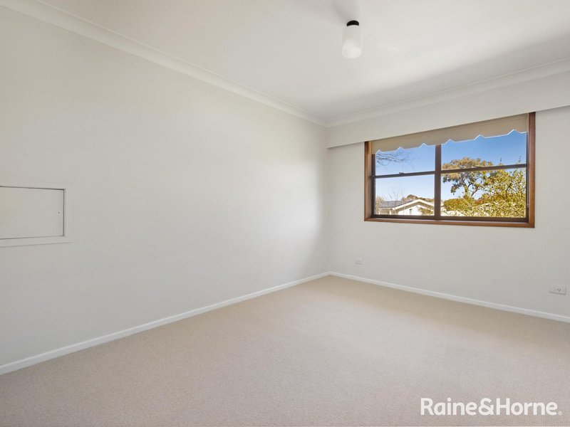 Photo - 22 Northcott Drive, West Bathurst NSW 2795 - Image 10