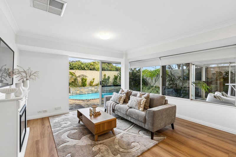 Photo - 22 Northwood Way, Kallaroo WA 6025 - Image 15