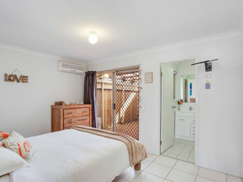 Photo - 22 Nozomi Street, Burleigh Waters QLD 4220 - Image 12