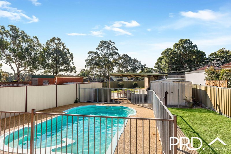 Photo - 22 Ogilvie Street, East Hills NSW 2213 - Image 6