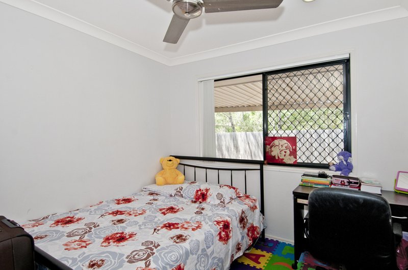 Photo - 22 Okelly Court, Collingwood Park QLD 4301 - Image 3