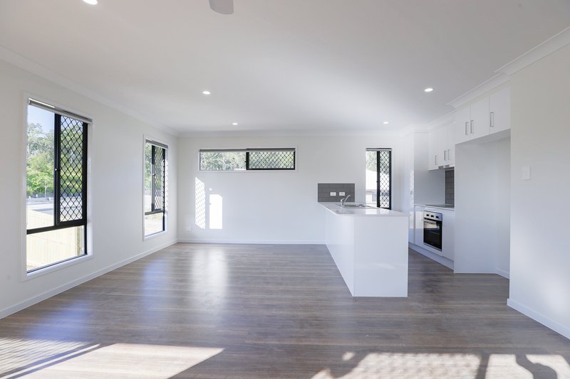 Photo - 22 Opal Lane, Pimpama QLD 4209 - Image 3