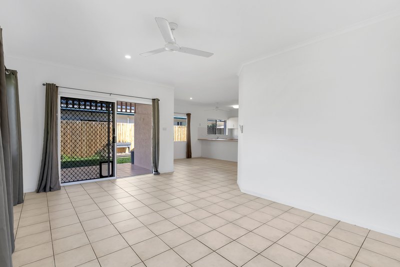 Photo - 22 Opaline Close, Brinsmead QLD 4870 - Image 4