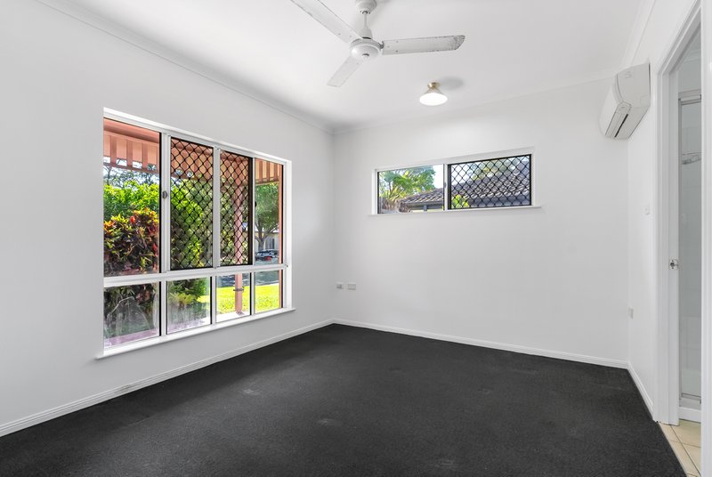 Photo - 22 Opaline Close, Brinsmead QLD 4870 - Image 5