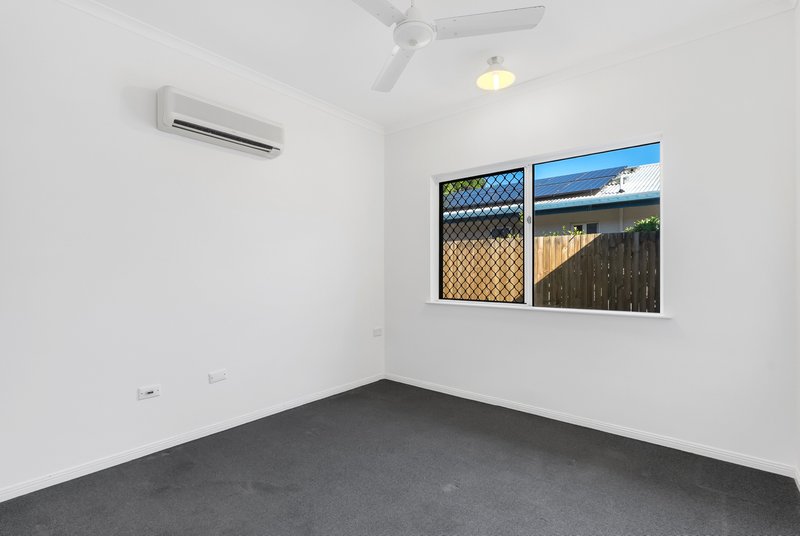 Photo - 22 Opaline Close, Brinsmead QLD 4870 - Image 8
