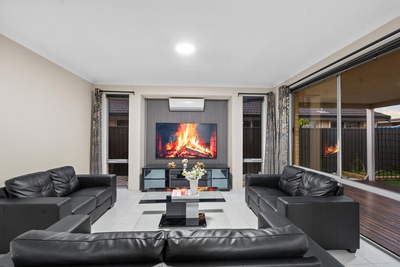 Photo - 22 Ordsall Approach, Brabham WA 6055 - Image 2