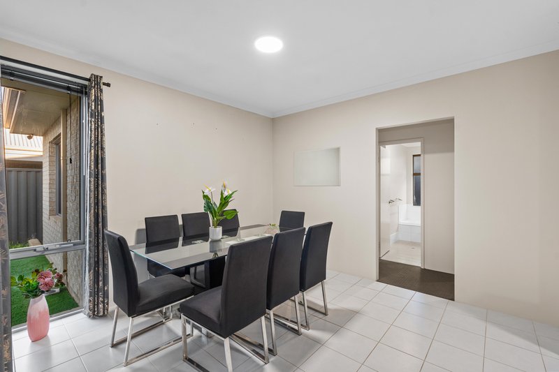 Photo - 22 Ordsall Approach, Brabham WA 6055 - Image 4