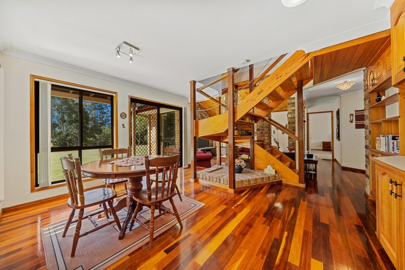 Photo - 22 Osborne Court, Belivah QLD 4207 - Image 7