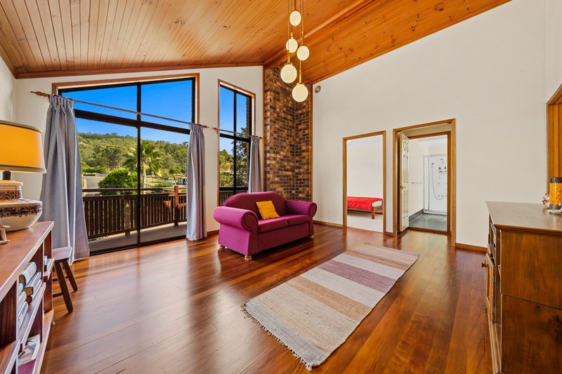 Photo - 22 Osborne Court, Belivah QLD 4207 - Image 11