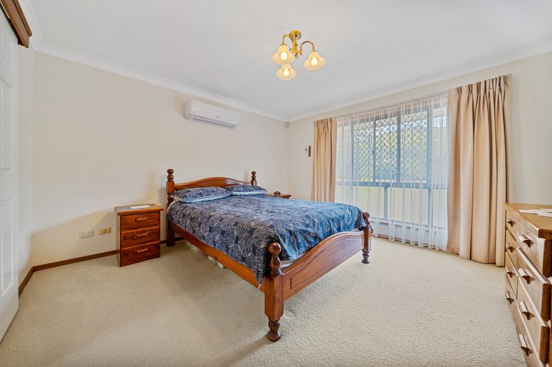 Photo - 22 Osborne Court, Belivah QLD 4207 - Image 12