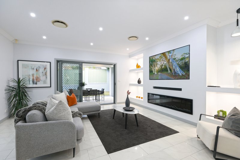 Photo - 22 Osprey Avenue, Glenmore Park NSW 2745 - Image 6