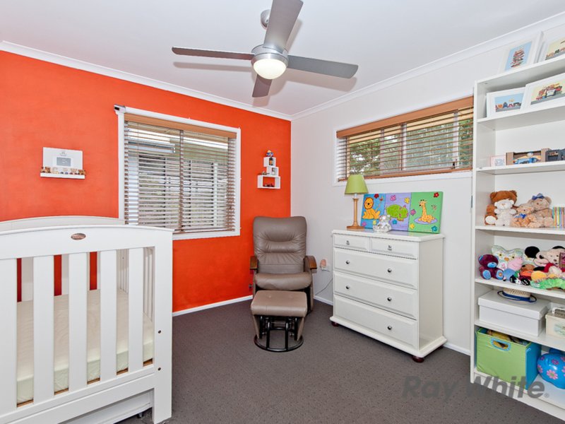 Photo - 22 Overlea Street, Nudgee QLD 4014 - Image 13