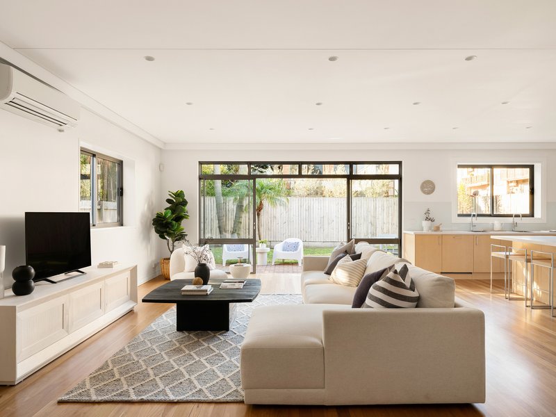 Photo - 22 Owen Street, North Bondi NSW 2026 - Image 6
