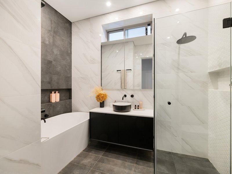 Photo - 22 Owen Street, North Bondi NSW 2026 - Image 10