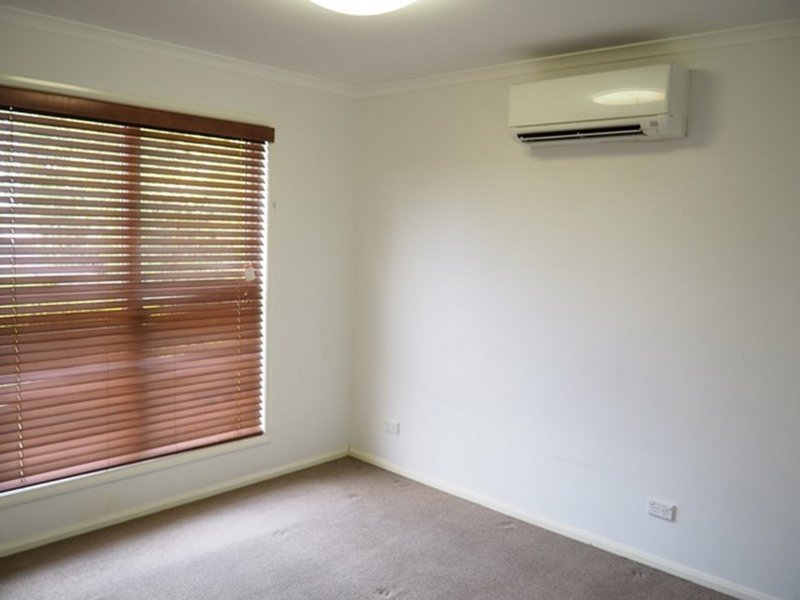 Photo - 22 Oxide Street, Mount Isa QLD 4825 - Image 9