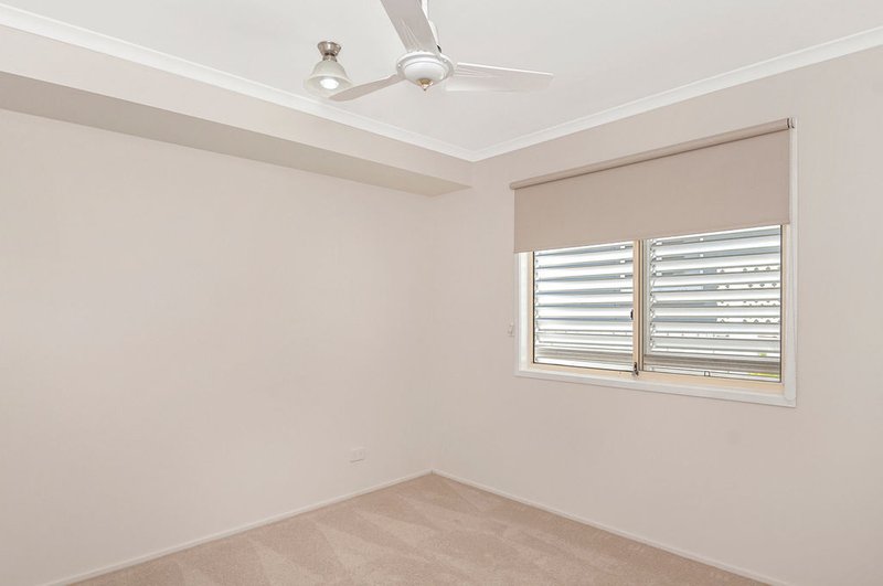 Photo - 22 Palm Ct , Bethania QLD 4205 - Image 7