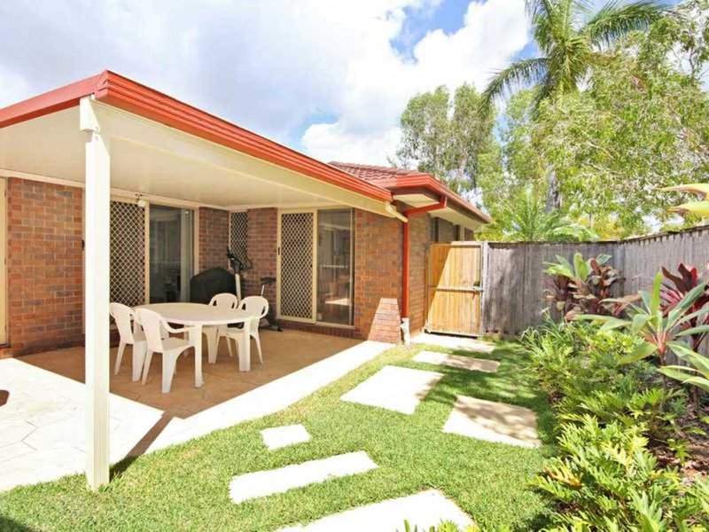 Photo - 22 Parkside Circuit, Robina QLD 4226 - Image 4