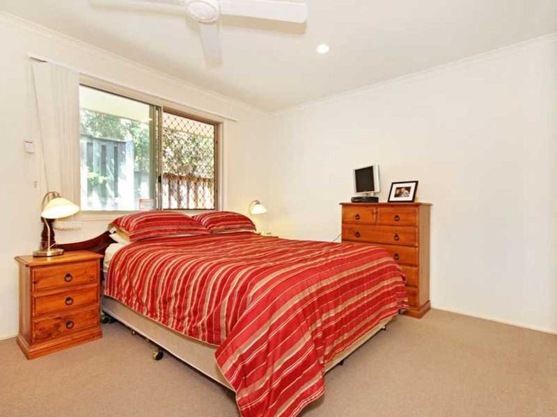 Photo - 22 Parkside Circuit, Robina QLD 4226 - Image 16