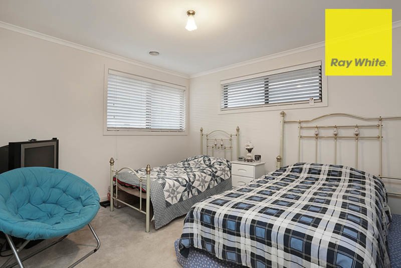 Photo - 22 Parkwood Terrace, Point Cook VIC 3030 - Image 12