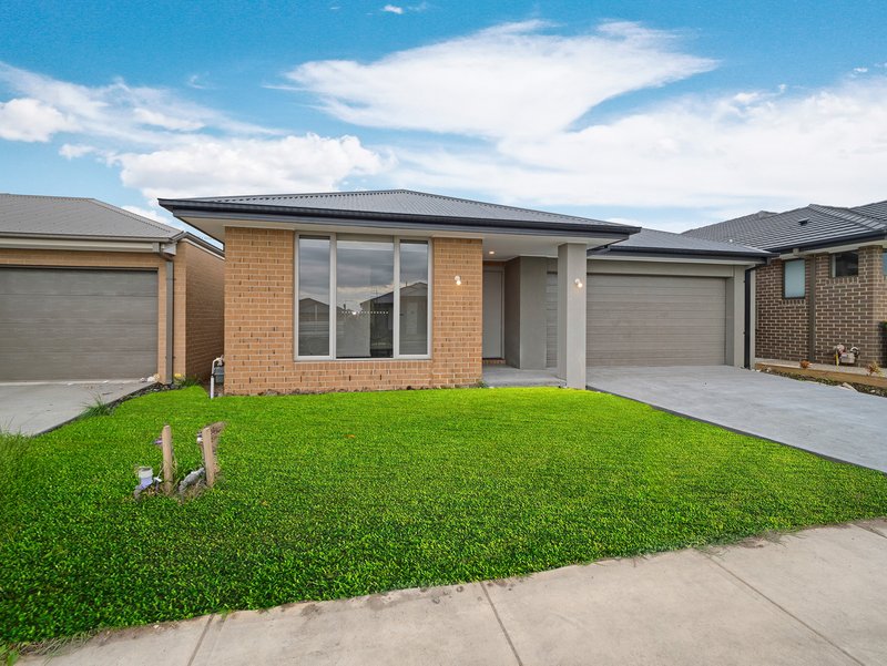 Photo - 22 Patrobas Loop, Cranbourne East VIC 3977 - Image 23