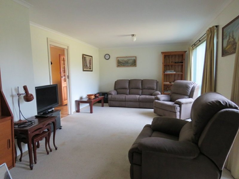 Photo - 22 Paynesville Road, Paynesville VIC 3880 - Image 2