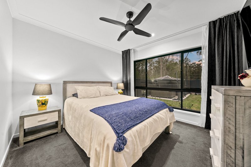 Photo - 22 Pembridge Place, Pallara QLD 4110 - Image 10