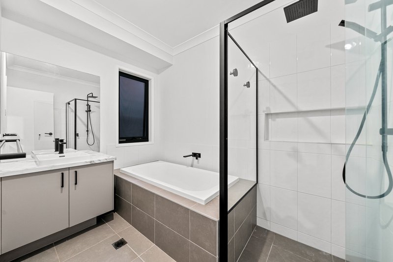 Photo - 22 Pembridge Place, Pallara QLD 4110 - Image 15