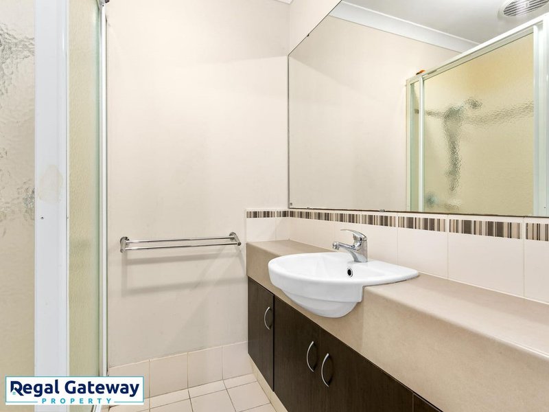 Photo - 22 Peppermint Gardens, Aubin Grove WA 6164 - Image 8