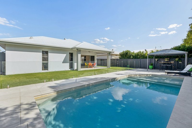 Photo - 22 Peregrine Crescent, Coomera QLD 4209 - Image 2