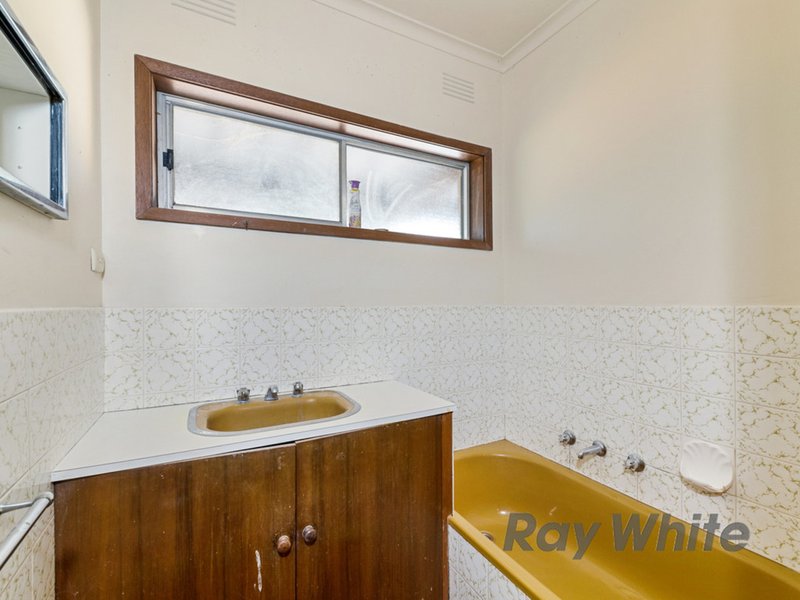 Photo - 22 Perth Street, Benalla VIC 3672 - Image 7