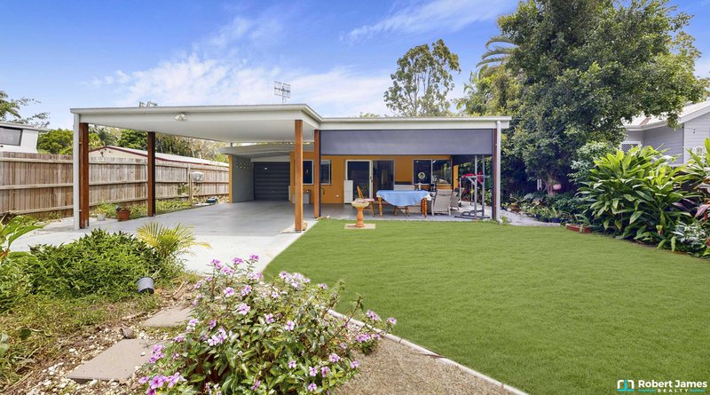 22 Pines Avenue, Cooroibah QLD 4565