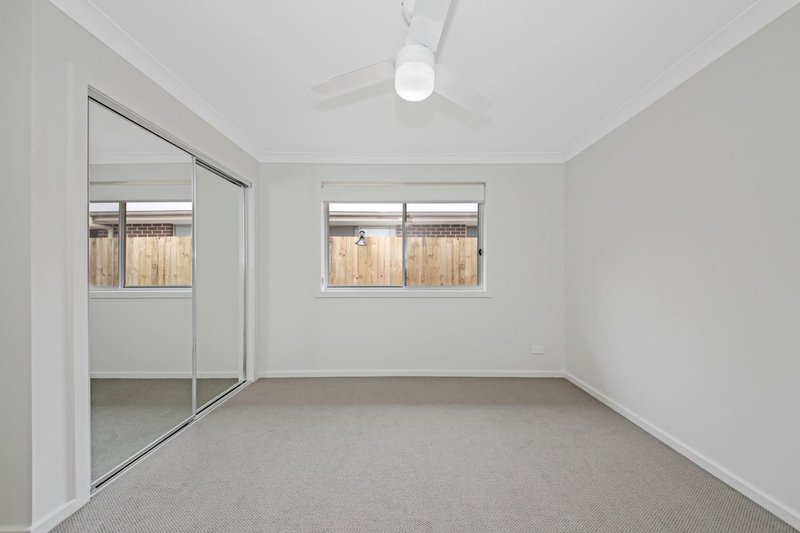 Photo - 22 Polo Street, Logan Reserve QLD 4133 - Image 6