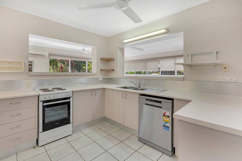 Photo - 22 Ponticello Street, Whitfield QLD 4870 - Image 3