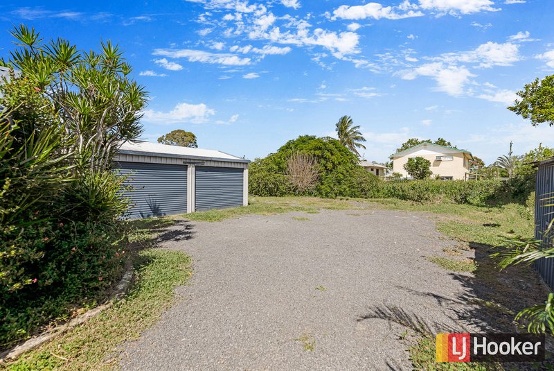 Photo - 22 Powers Street, Burnett Heads QLD 4670 - Image 10