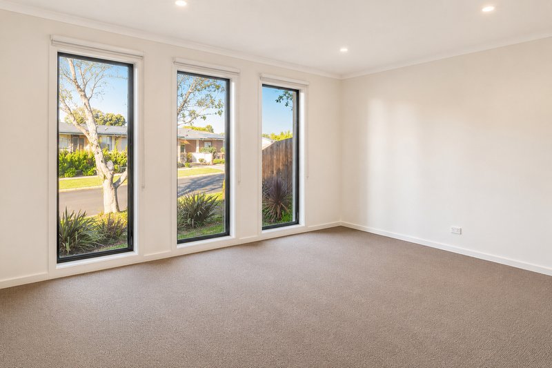 Photo - 2/2 Prescott Street, Sunshine West VIC 3020 - Image 4
