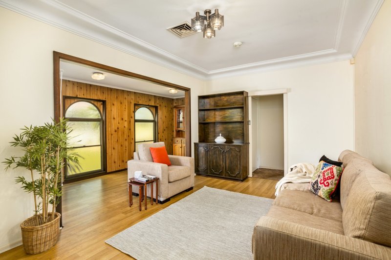 Photo - 22 Preston Street, Figtree NSW 2525 - Image 2