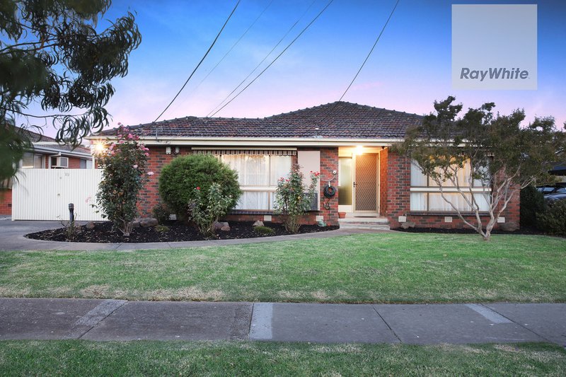 22 Prior Avenue, Gladstone Park VIC 3043